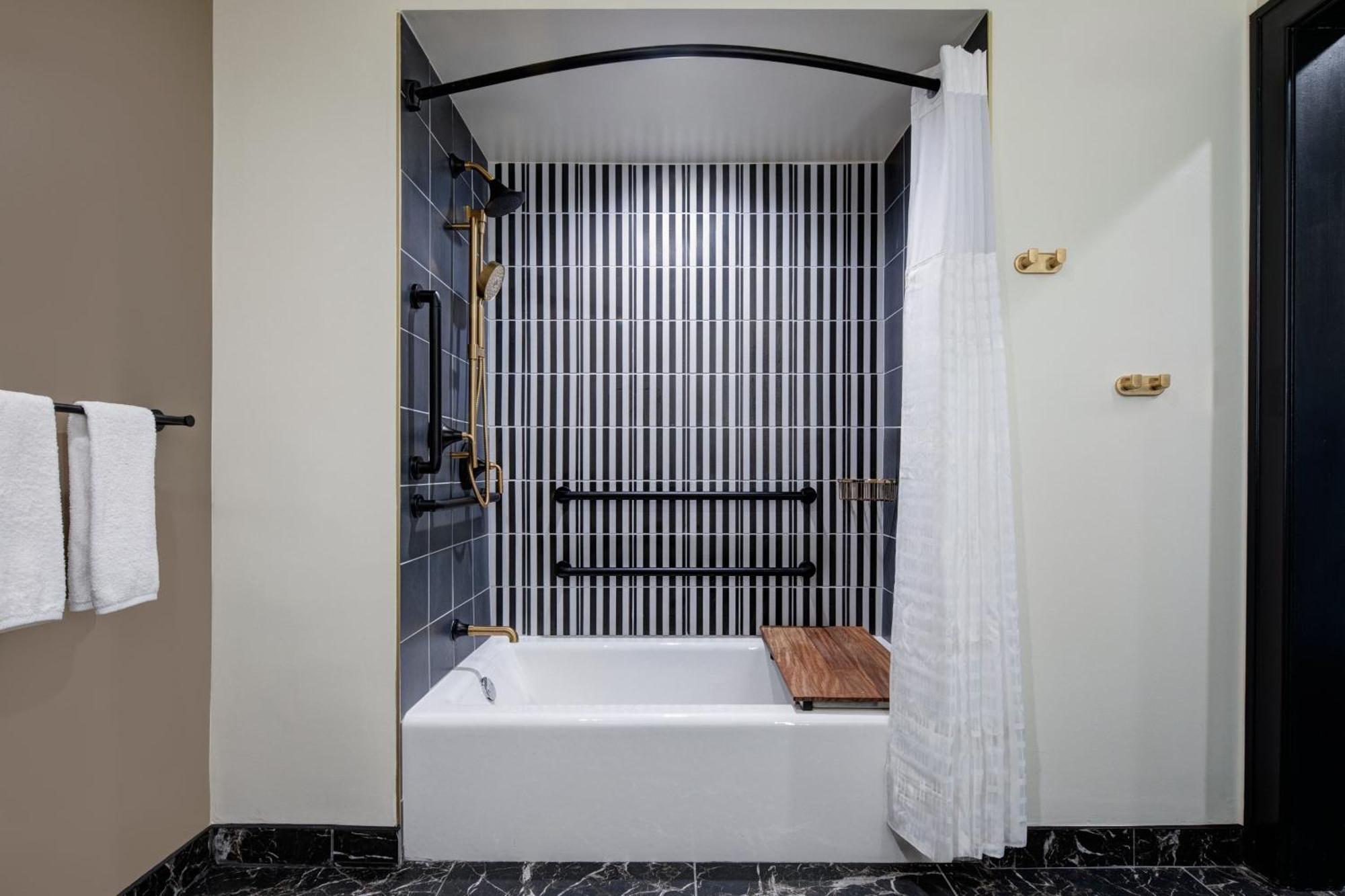 The Lasalle Hotel, Bryan College Station, A Tribute Portfolio Hotel מראה חיצוני תמונה
